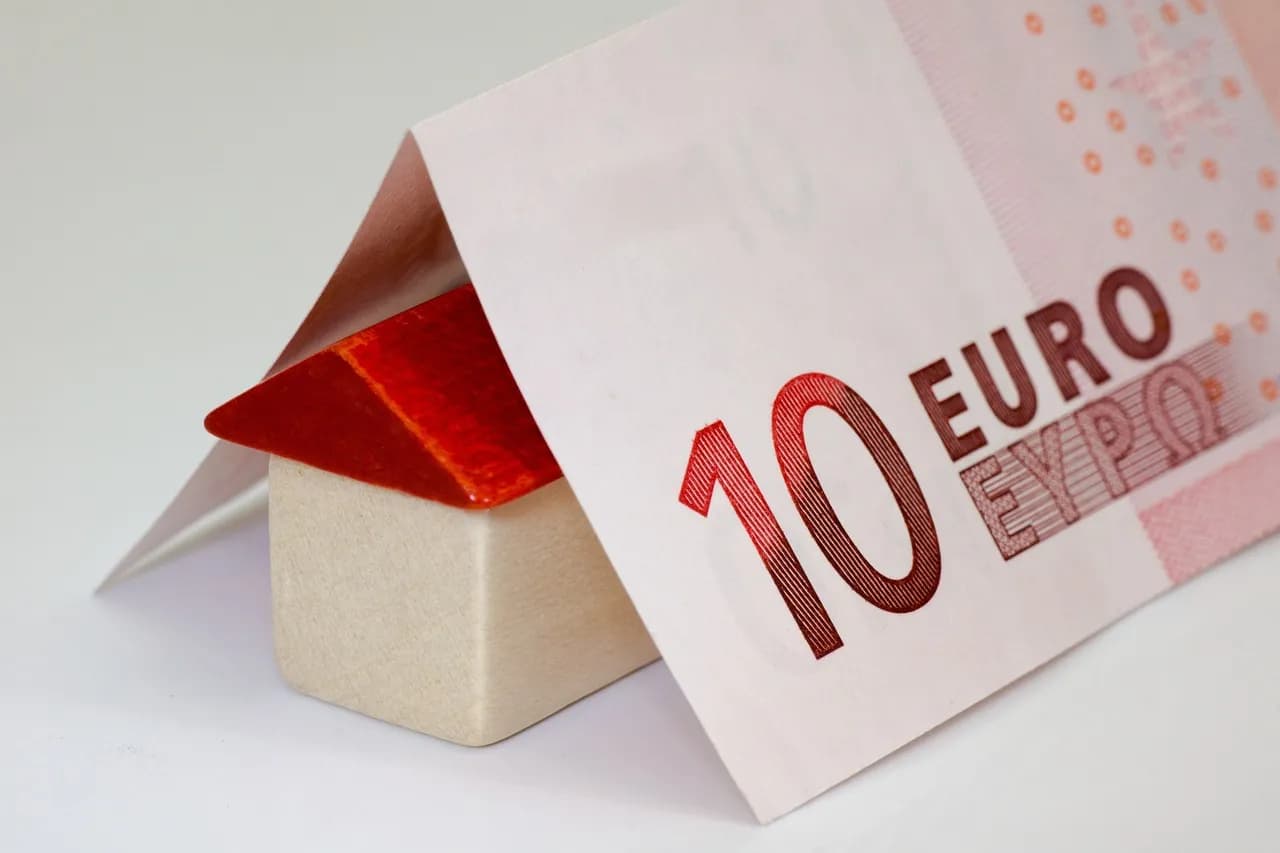 Czy warto inwestować w euro? Analiza ryzyk i korzyści inwestycyjnych